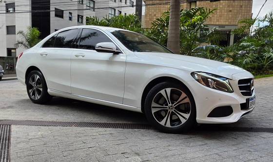 MERCEDES-BENZ C 250 2.0 CGI GASOLINA AVANTGARDE 9G-TRONIC MERCEDES-BENZ C 250 2.0 CGI GASOLINA AVANTGARDE 9G-TRONIC